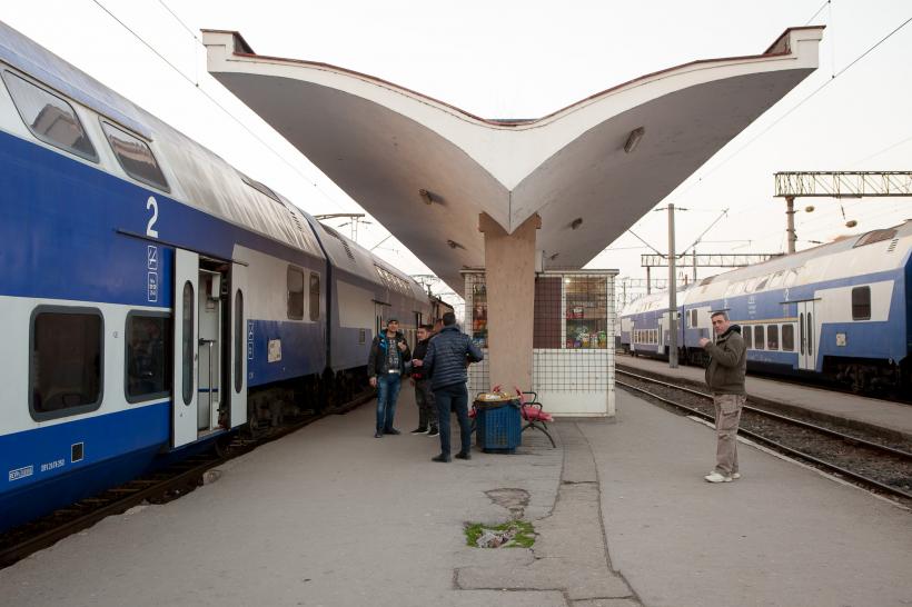 Bucureşti: Bărbat lovit de tren în Gara Basarab