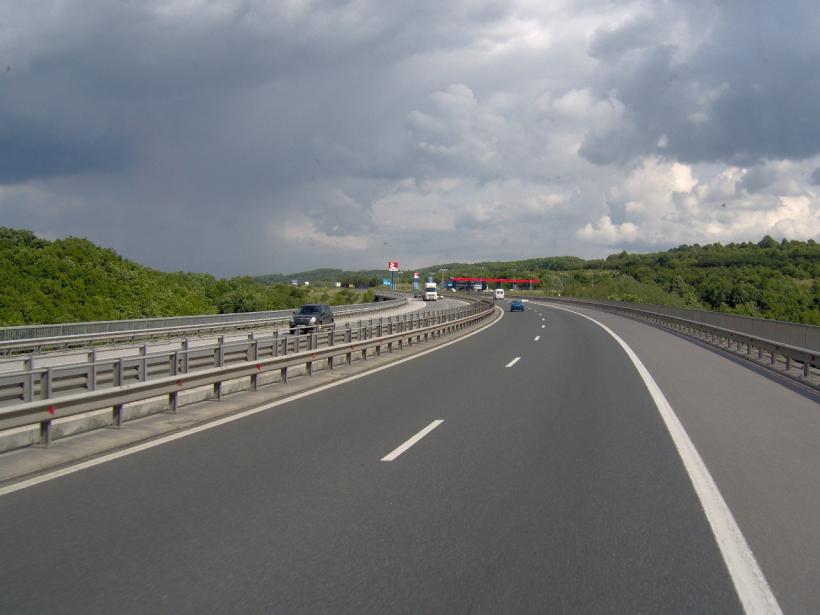 Lanț uman pentru autostrada Ungheni - Iași - Târgu Mureș