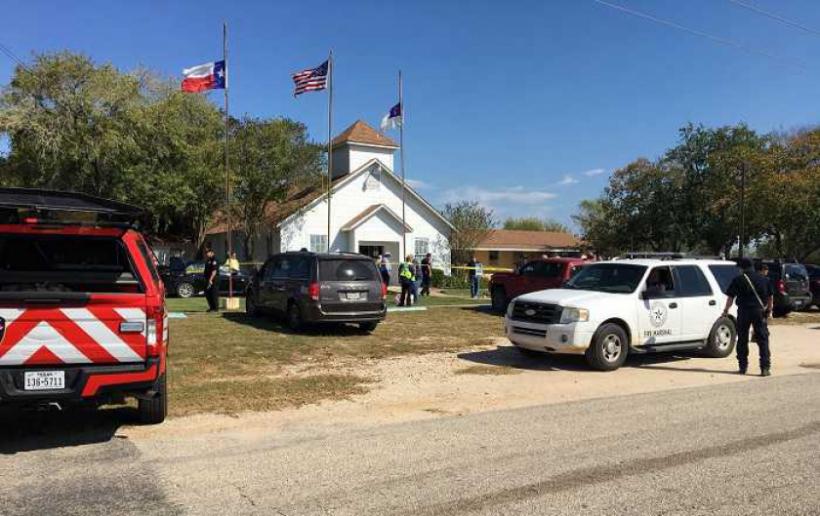 Atac armat la o biserică din Texas! Sunt cel puţin 27 de morţi și numeroși răniţi