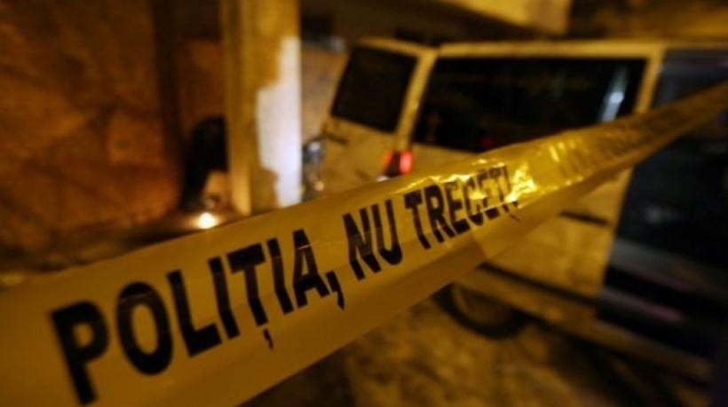 Atac sângeros la Suceava! Un bărbat a fost omorât în bătaie în stradă chiar de fratele şi nepotul său