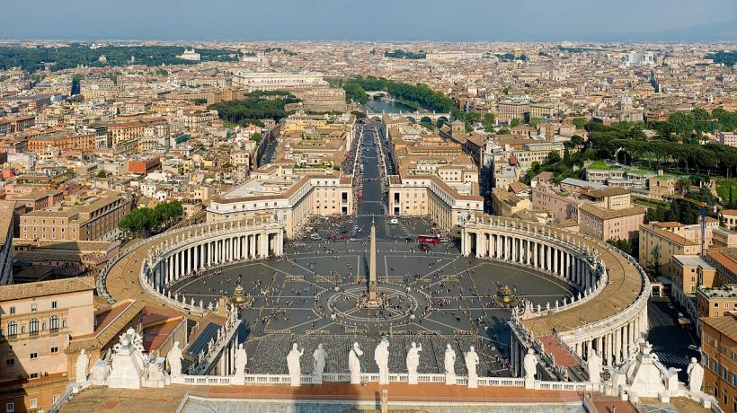 O carte despre abuzuri sexuale la Vatican, lansată în Italia