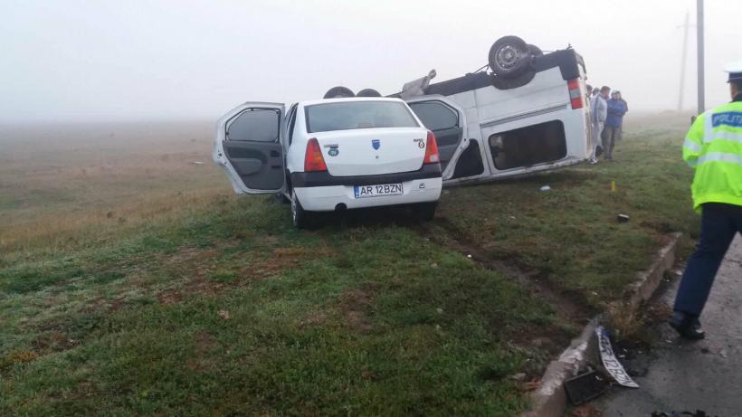 Ceața și neatenția la volan fac victime în Arad. Accident soldat cu 3 răniți