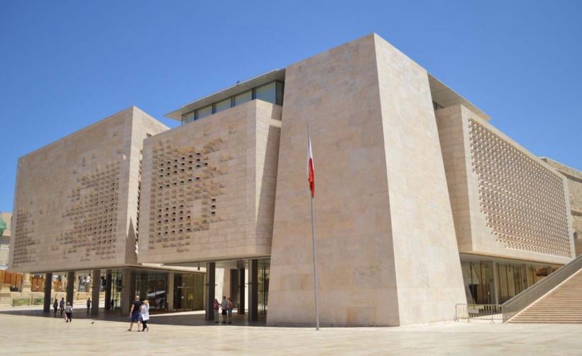 Parlamentul European îşi exprimă &quot;îngrijorări serioase&quot; în legătură cu statul de drept din Malta