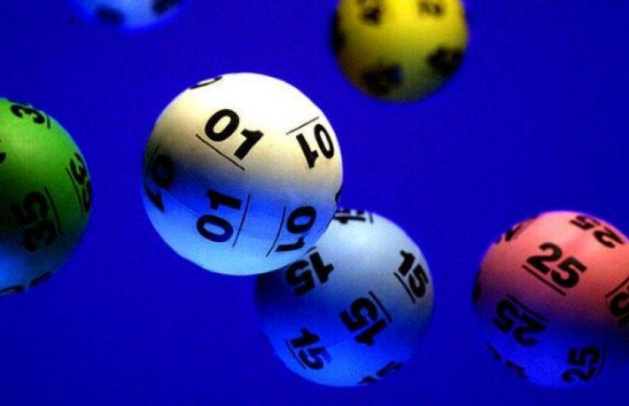 Incredibil! O familie din Thailanda a câştigat aproape un milion de dolari la loterie datorită unui... coşciug 