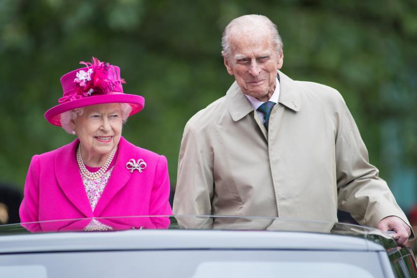 Elisabeta a II-a şi prinţul Philip marchează cea de-a 70-a aniversare a căsătoriei 
