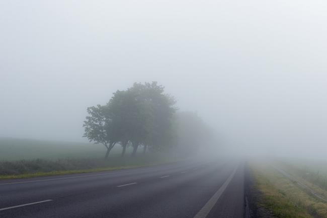 Alertă ANM! Cod galben de ceaţă în trei judeţe din Moldova, inclusiv pe drumurile naţionale şi europene