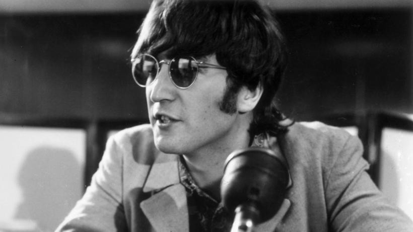 Germania - Un bărbat care ar fi încercat să vândă jurnalele lui John Lennon, furate din 2006, arestat 