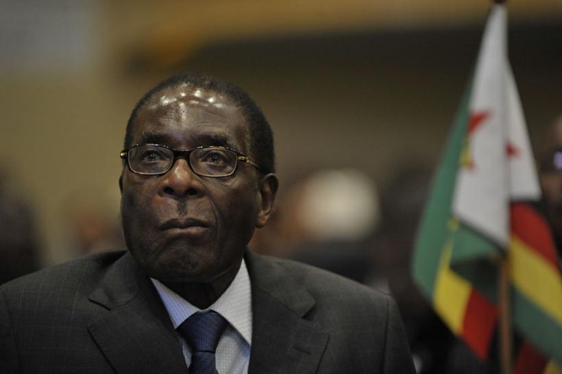 Robert Mugabe a convocat o şedinţă a guvernului său pentru marţi