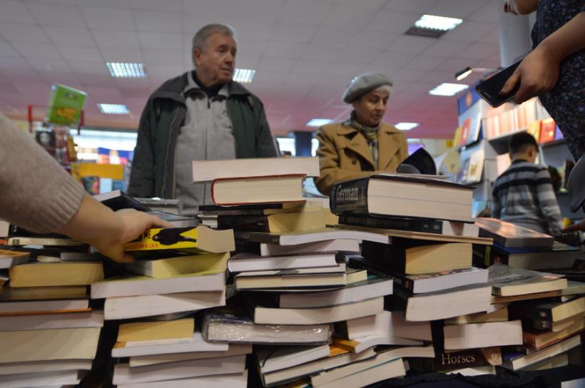 GALERIE FOTO - A început târgul de carte Gaudeamus. Cu ce oferte și noutăți vin editurile 18595205