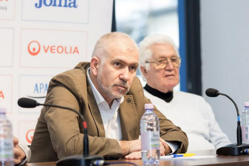 Petrolul Ploiești: Un nou antrenor în lupta pentru liga I de fotbal 18595383