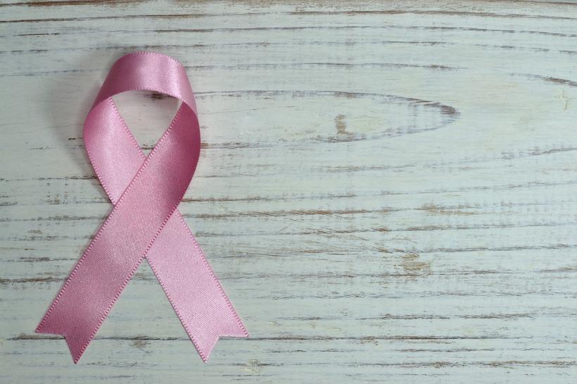  Simptomele cancerului ovarian la care nu te-ai fi gândit