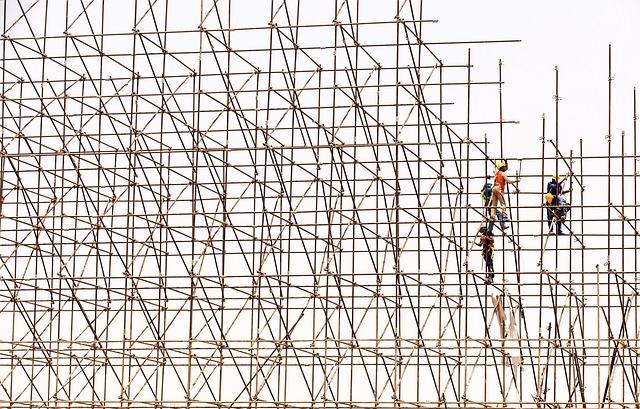 ARACO: 2017 ar putea fi cel mai slab an din istoria construcţiilor