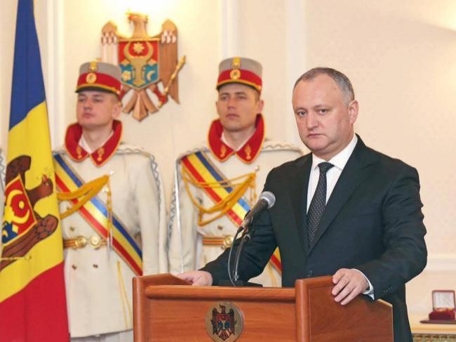 Igor Dodon i-a transmis un mesaj de felicitare preşedintelui României, de Ziua Naţională 