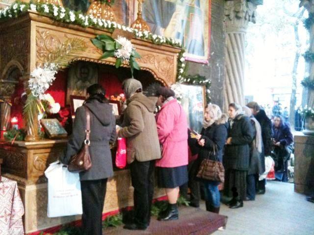 Brăila: Moaştele Sfântului Nicolae, aduse spre închinare de ziua patronului spiritual al municipiului