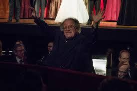 Celebrul dirijor James Levine, suspendat de la Metropolitan Opera din New York