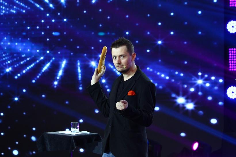Paul Lungu, finalist ”iUmor” în cel de-al patrulea sezon,  a dat la facultate ca să fie magician
