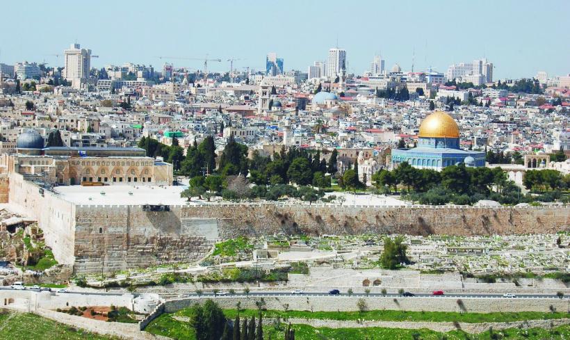 Ierusalimul aruncă în aer lumea arabă
