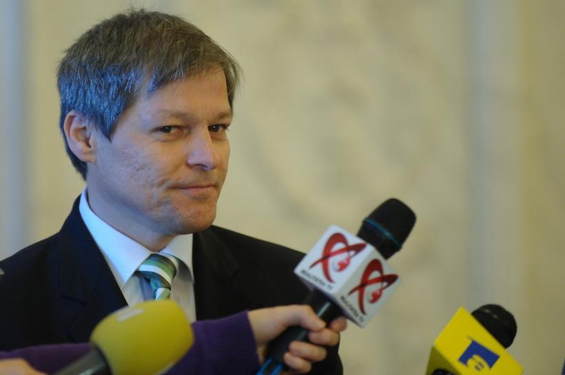 Întâlnire Cioloş, Orban, Barna - duminică după-amiază, pe tema protestelor 