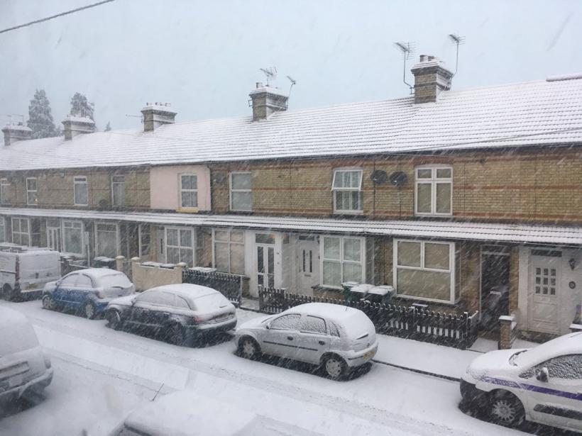 Transportul din Marea Britanie, paralizat din cauza ninsorii
