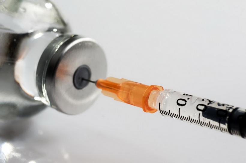 Medicii cer deputaţilor să adopte rapid legea vaccinării