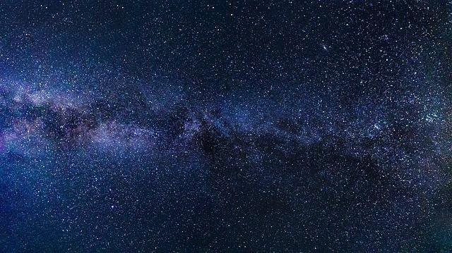 Mai multe constelaţii au primit nume de staruri, pentru a-i încuraja pe copii să privească cerul
