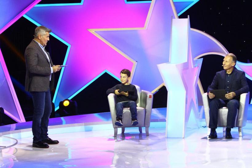 Solistul de muzică populară Dinu Iancu Sălăjanu obișnuia să bea,  zilnic, câte două pahare de pălincă 18597759