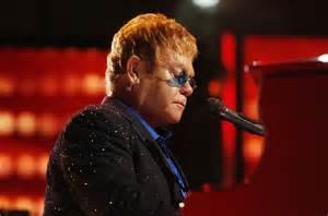Elton John, omagiat în cadrul unui concert la care vor lua parte numeroase personalităţi, în ianuarie 