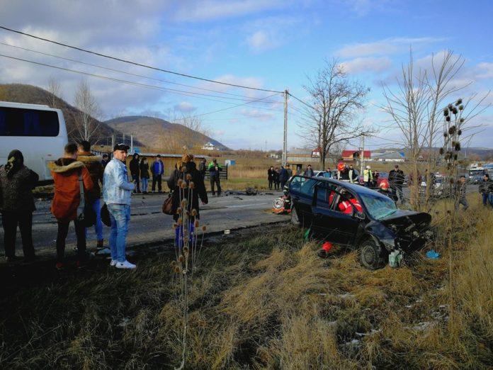 ALERTĂ - UPDATE - Plan roșu de intervenție în județul Bacău după un accident între un autocar și o mașină