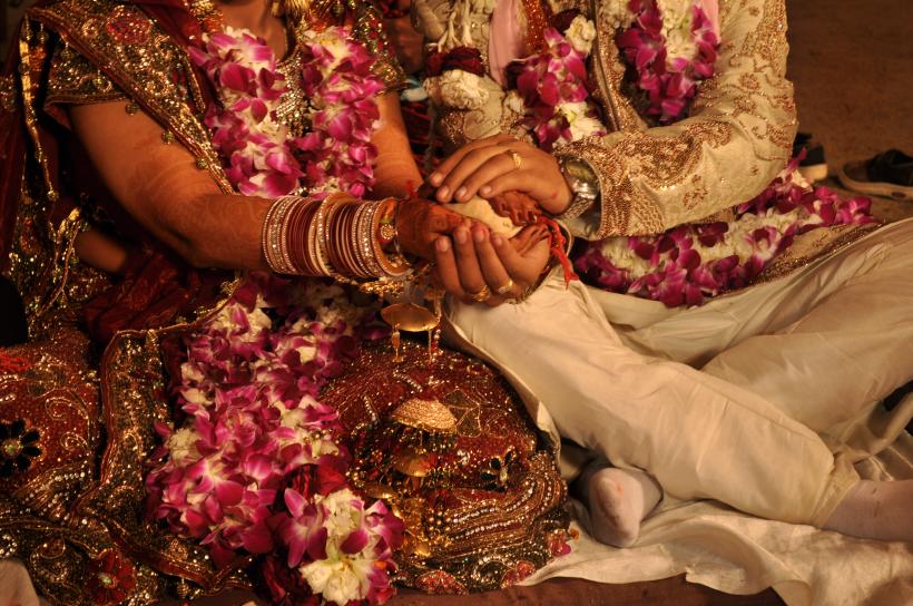 Un filantrop indian a finanțat o ceremonie de căsătorie în masă pentru 251 de femei