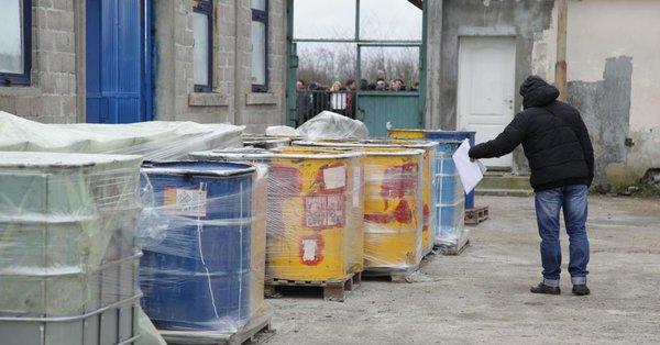 25 de tone de deșeuri toxice, descoperite de poliția sârbă