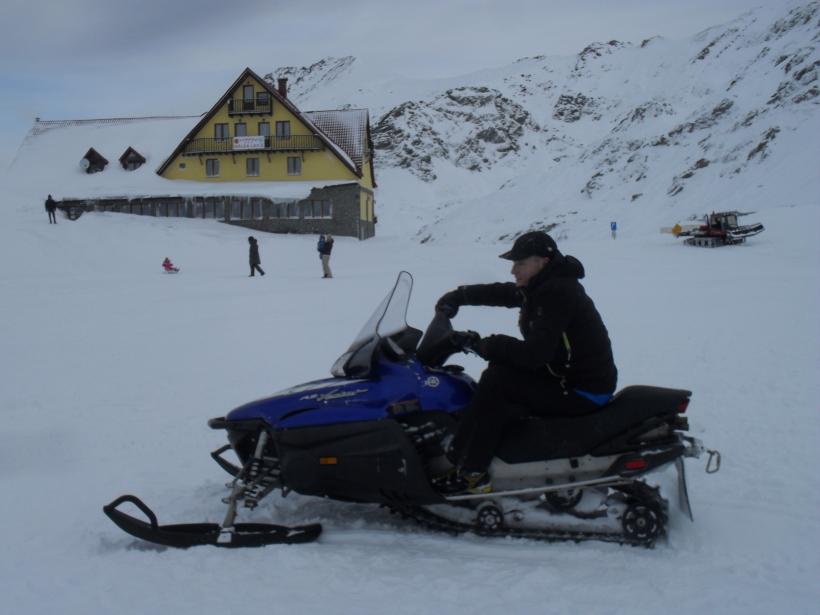 Ministrul Turismului a căzut cu snowmobilul, la Bâlea Lac
