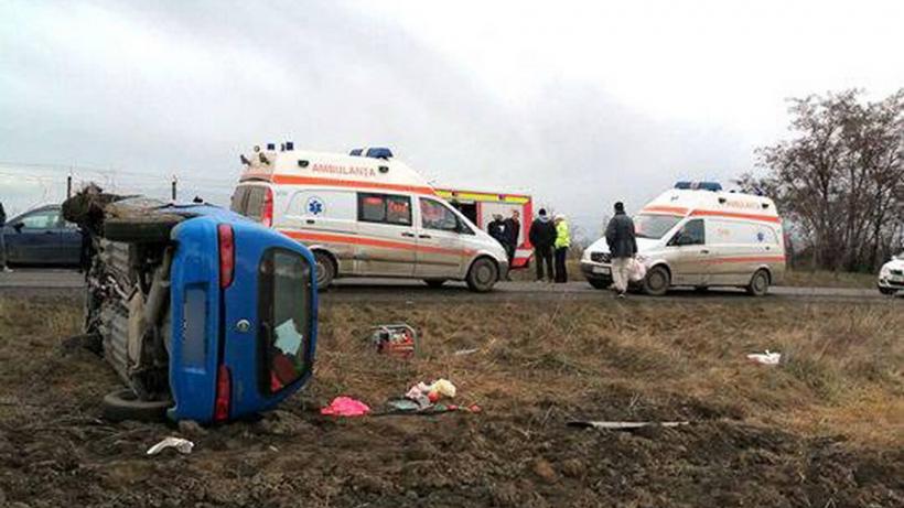 Accident soldat cu doi răniți în județul Suceava