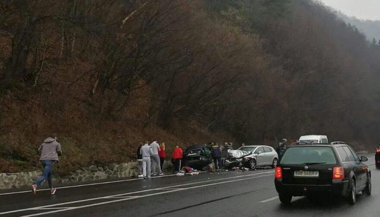UPDATE - Accident cu 6 victime pe Valea Oltului. O persoană în comă