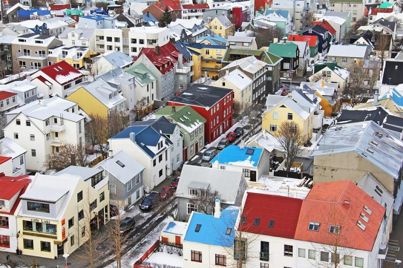Islanda devine prima țară din lume care garantează prin lege egalitatea salarială între sexe