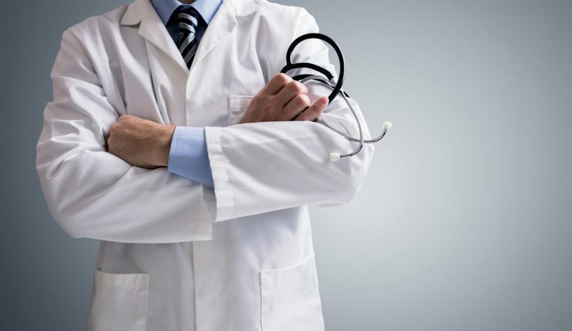 Aproape jumătate din medici nu semnează contractul cu CNAS