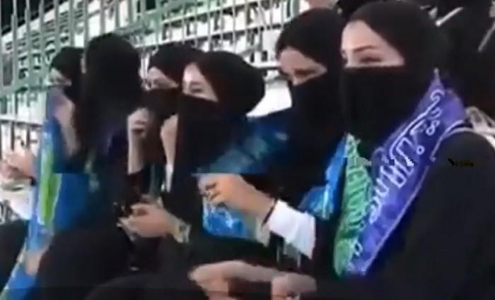 Veste şoc! Femeile din Arabia Saudită vor fi lăsate în această lună să asiste pentru prima dată la meciuri de fotbal