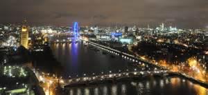 Londra se pregăteşte pentru festivalul luminilor desfăşurat în perioada 18-21 ianuarie 