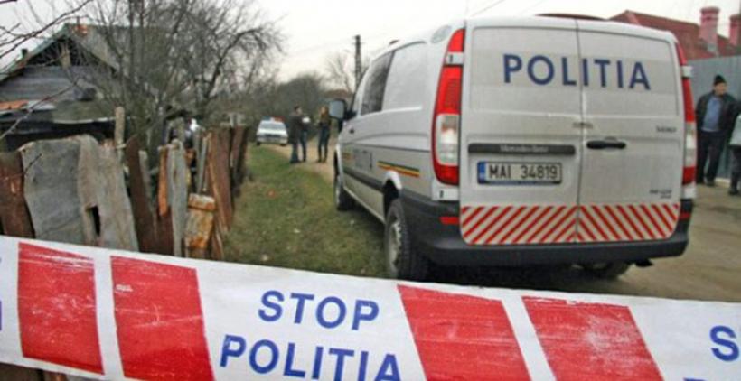 Crimă teribilă în Dâmboviţa! Un bărbat și-a omorât mama în bătaie 