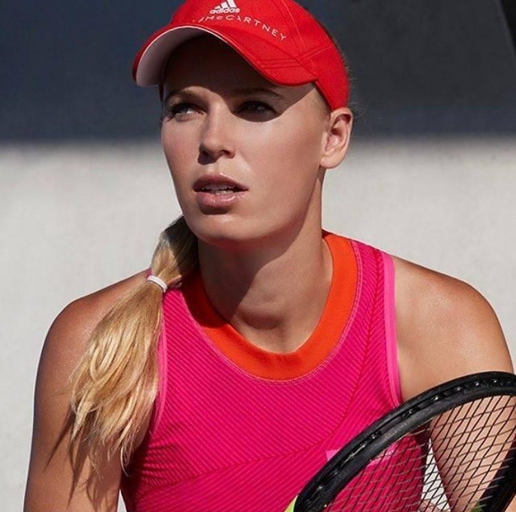 Tenis: Caroline Wozniacki, prima finalistă a Openului Australiei