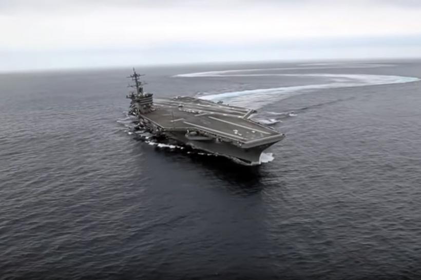 VIDEO - Manevrele impresionante pe care le face portavionul american USS Abraham Lincoln