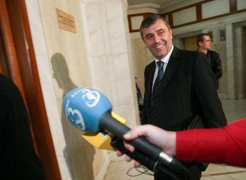 De ce miniștrii cabinetului Dăncilă vor să renunțe la serviciile SPP. Reacția lui Lucian Pahonțu