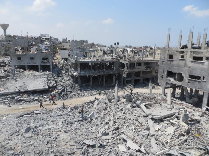 Fâşia Gaza se află pe punctul de a se &quot;prăbuşi complet&quot;, avertizează ONU