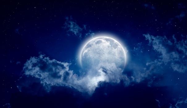 Milioane de persoane aşteaptă miercuri eclipsa totală de Lună &quot;albastră&quot;