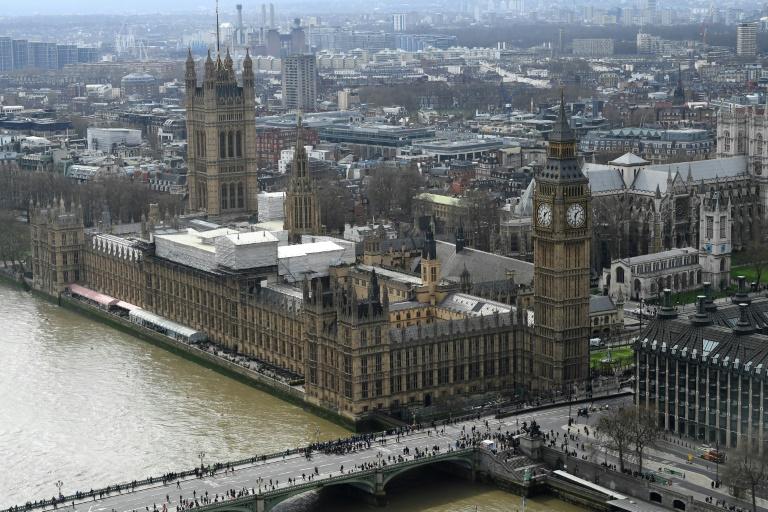 Palatul Westminster are nevoie urgenta de renovare!