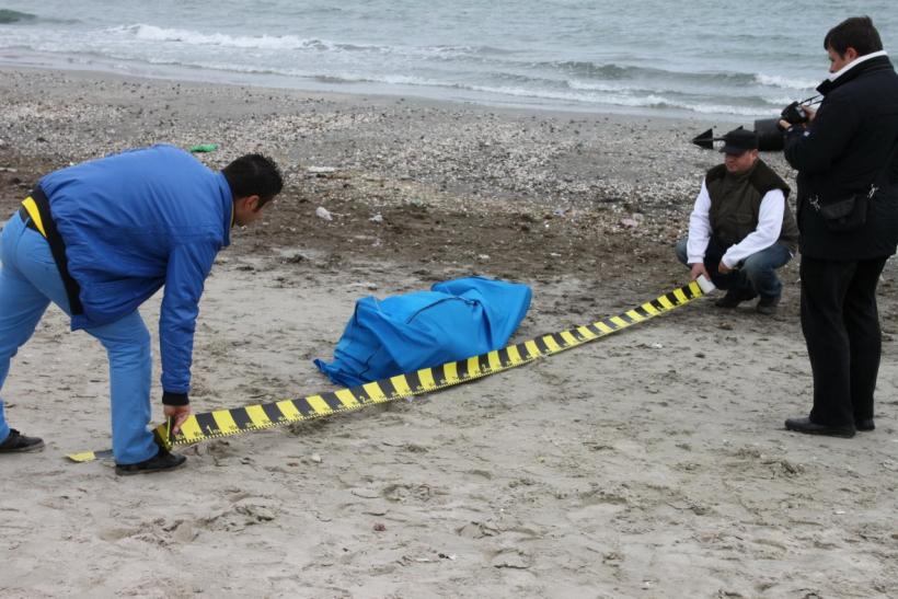 Descoperire macabră la Constanţa. Cadavrul unei femei a fost recuperat din apa mării, în zona Plajei Modern
