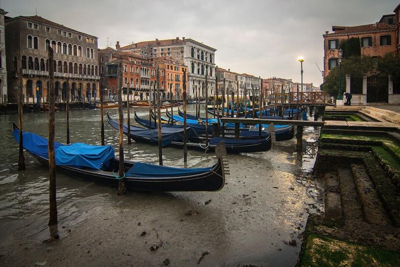 Seceta lovește Veneția. Gondolele zac în mâlul canalelor