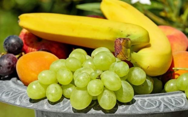 Cum scapam de pesticidele prezente la fructele din import!