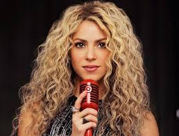 Shakira îşi recuperează vocea şi cântă pentru fanii ei pe reţelele de socializare 