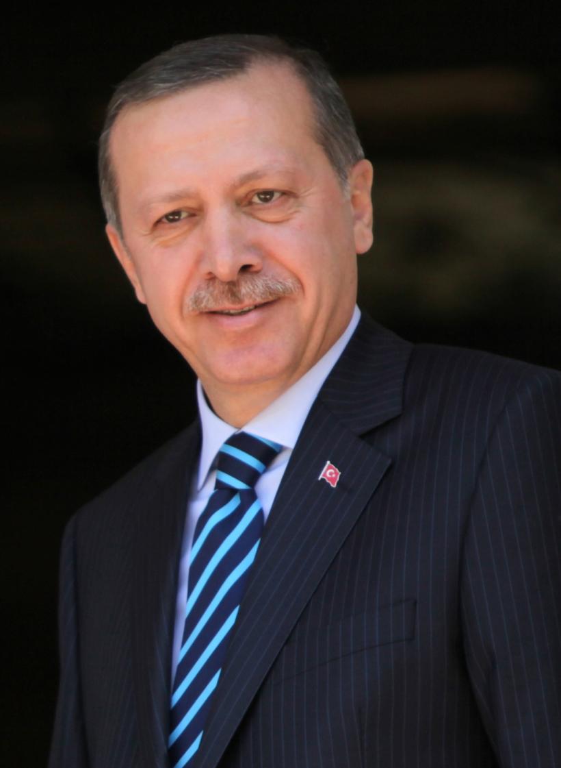 Erdogan anunță că un elicopter militar turc a fost doborât în cursul unei operațiuni în Siria