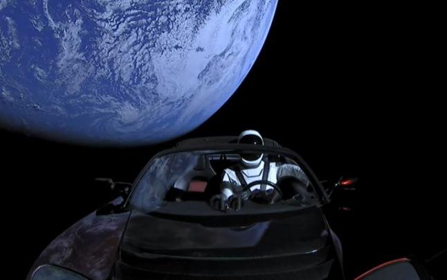 „Starman” va trece la distanță mare pe lângă Marte